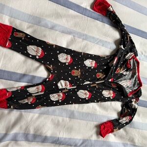 Little bum bums Santa pj